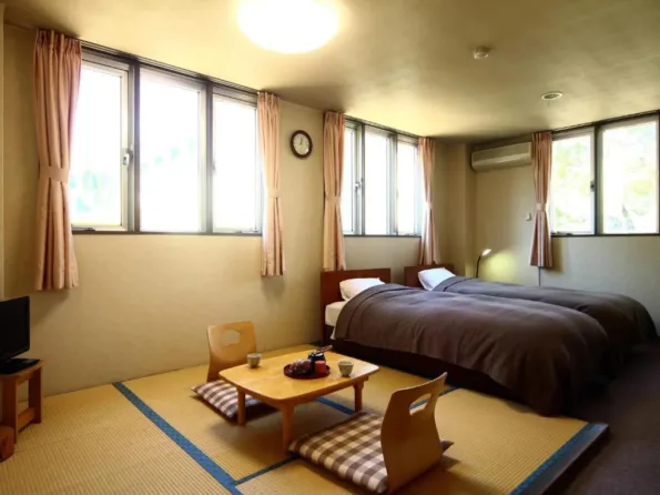 Oomukou Hakuba